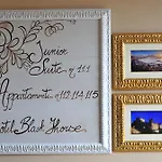 Relais Black Horse Millesimo