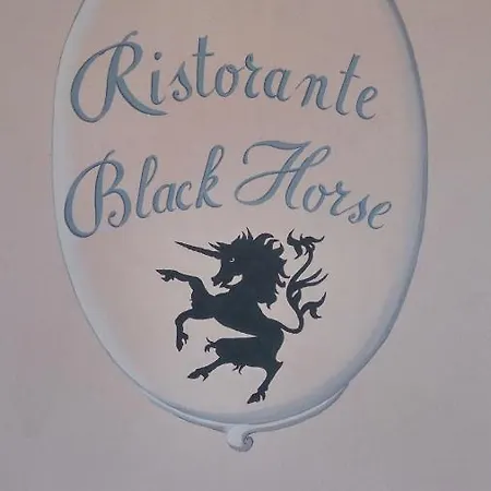 Relais Black Horse 3* Millesimo
