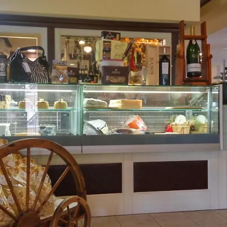 Relais Black Horse Hotel Millesimo