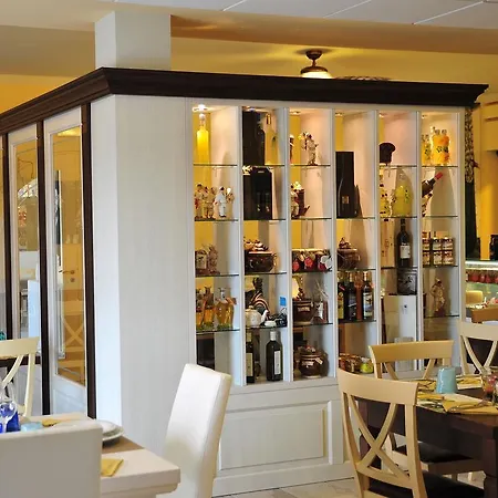 Relais Black Horse 3*