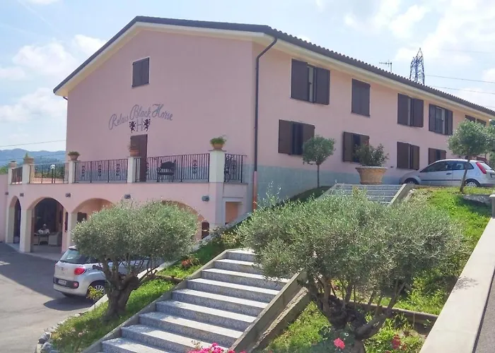 Ξενοδοχείο Relais Black Horse 3*